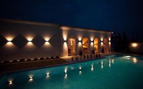 Elia Vama Veche (Adults Only)